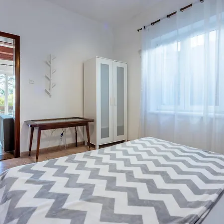 Apartman Zoricic 1 - Hr-11028-01 By Interhome *