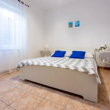 Apartman Zoricic 1 - Hr-11028-01 By Interhome *