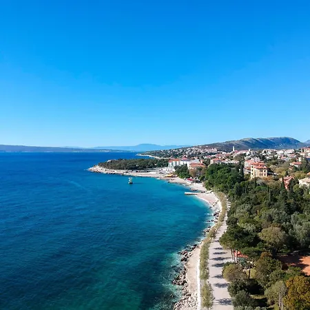 Zoricic 1 - Hr-11028-01 By Interhome Apartman *